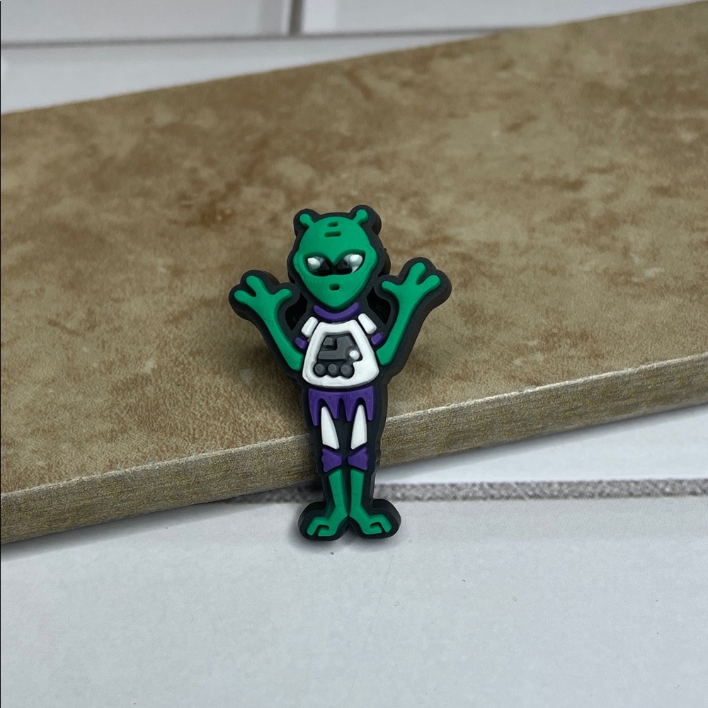 Green Alien Rubber Pin